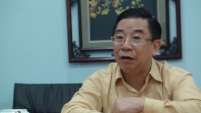 Mang[-]rác[-]đem[-]chôn[-]do...[-]xúc[-]nhầm(!)